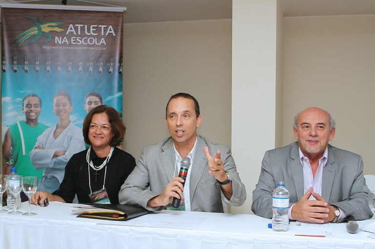 Escola_esporte