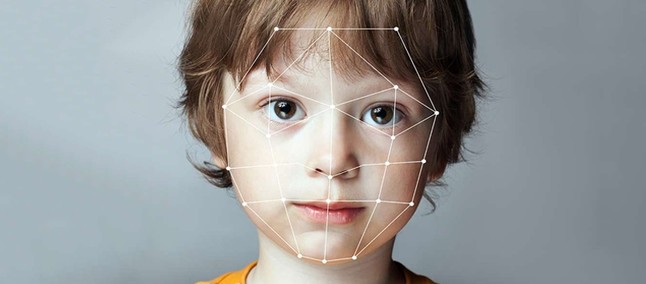 Systemic_bilingual_inova_e_apresenta_tecnologia_de_reconhecimento_facial